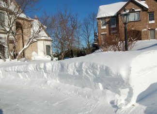 I Still Chuckle Thinking About The Snowstorm That Night 24 Years Ago… Huge winter storm of 2003