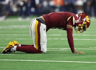 It Only Took Seconds To Go From Game-Tying TD To Hitting The Iceberg Daniels2